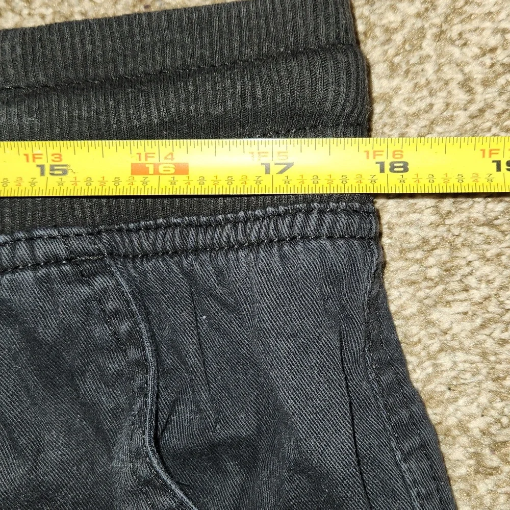 Cargo shorts - Picture 8 of 9